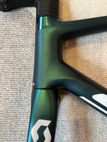Used Scott Addict 20 2022 Frameset 2022 Road & Gravel, Green — image 5 of 10