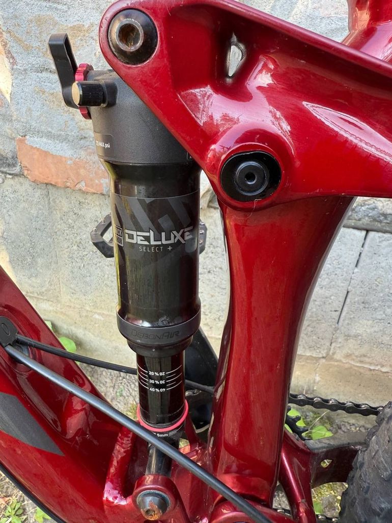 Used Trek Remedy 7 2022 2022 Mountainbike, Red, 27.5 — image 7 of 7