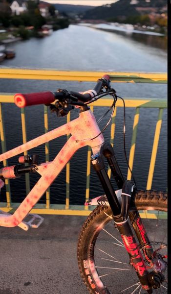 Used Canyon Torque Shimano SLX 2022 Mountainbike, White — image 5 of 7