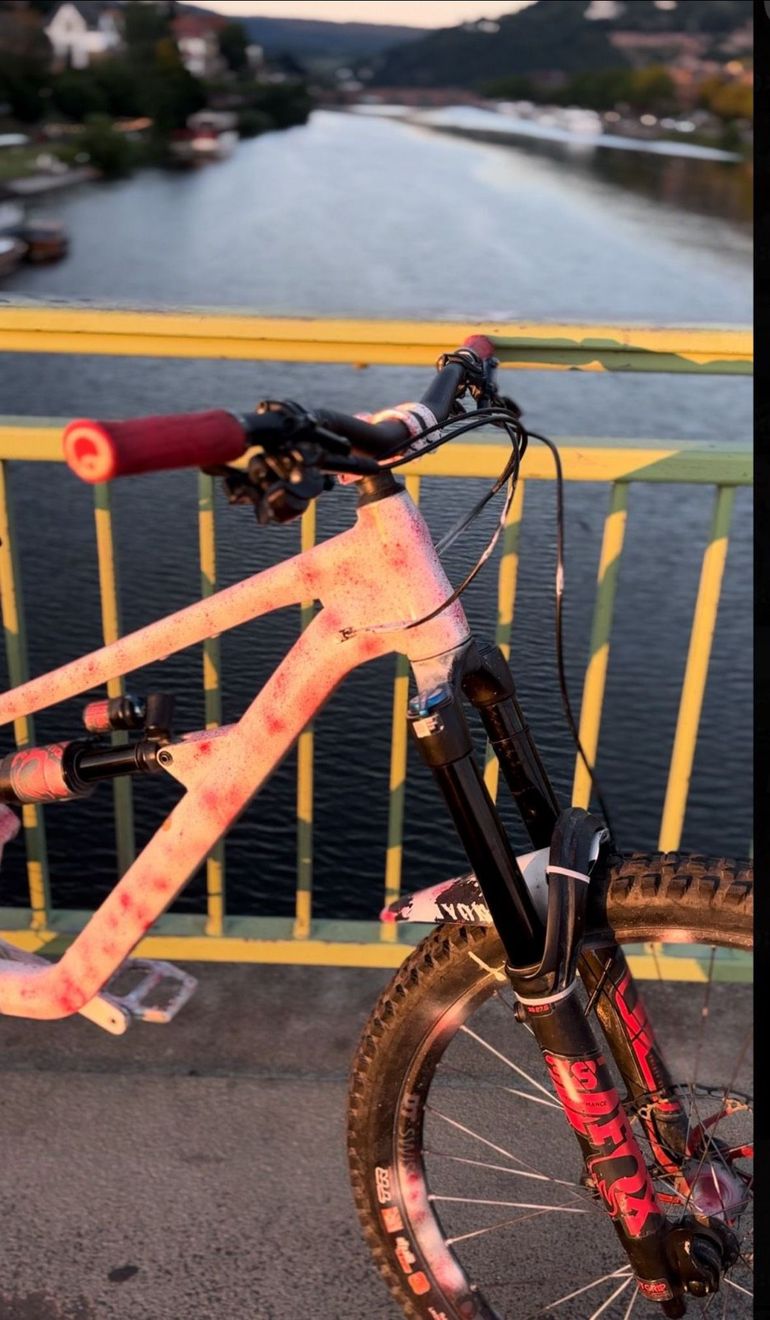 Used Canyon Torque Shimano SLX 2022 Mountainbike, White — image 5 of 7