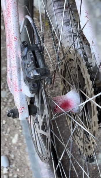 Used Canyon Torque Shimano SLX 2022 Mountainbike, White — image 7 of 7