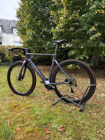Used Giant Propel Advanced 1 2025 2025 Road & Gravel, Blue — image 2 of 5