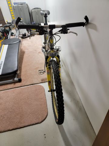 Used GT RTS-2 1996 Mountainbike, Light Gray — image 4 of 8