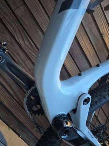 Used Orbea Oiz Shimano SLX 2024 Mountainbike, White — image 16 of 25