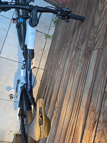 Used Orbea Oiz Shimano SLX 2024 Mountainbike, White — image 23 of 25