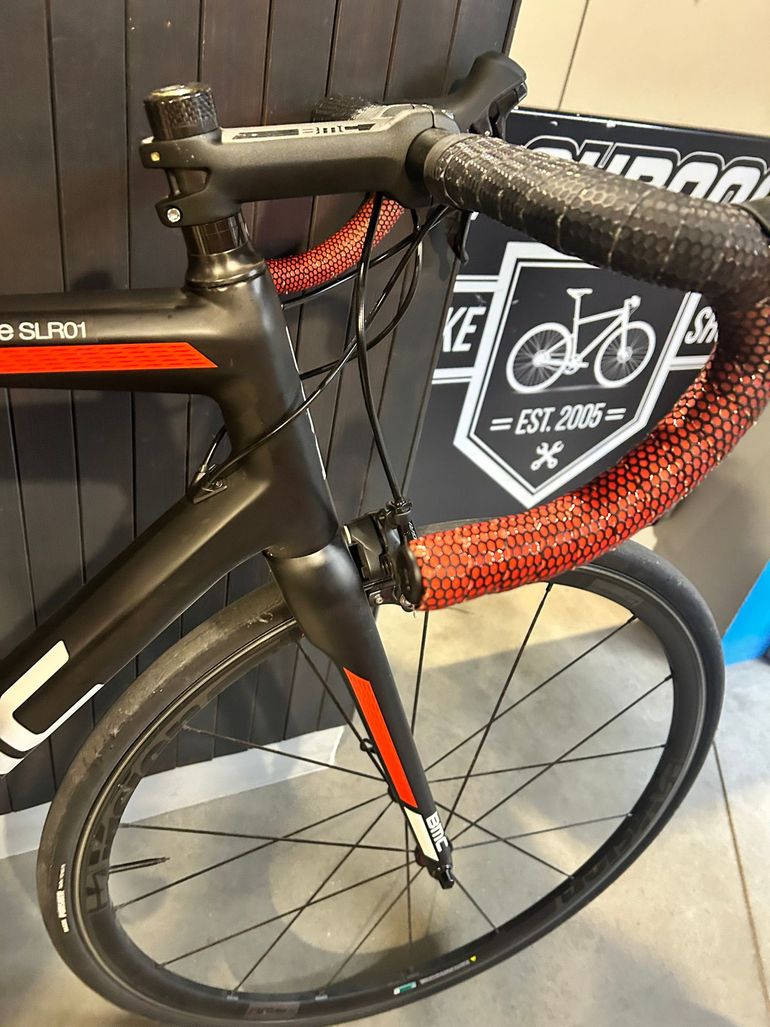 Used BMC Teammachine SLR 01 2017 Road & Gravel, Black — image 8 of 9