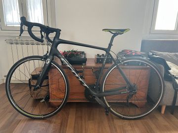 Used Scott Addict 10 disc 2019 2019 Road & Gravel, Black — image 1 of 4