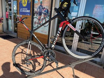 Used Giant Tcr Keep Challenging 2020 Road & Gravel