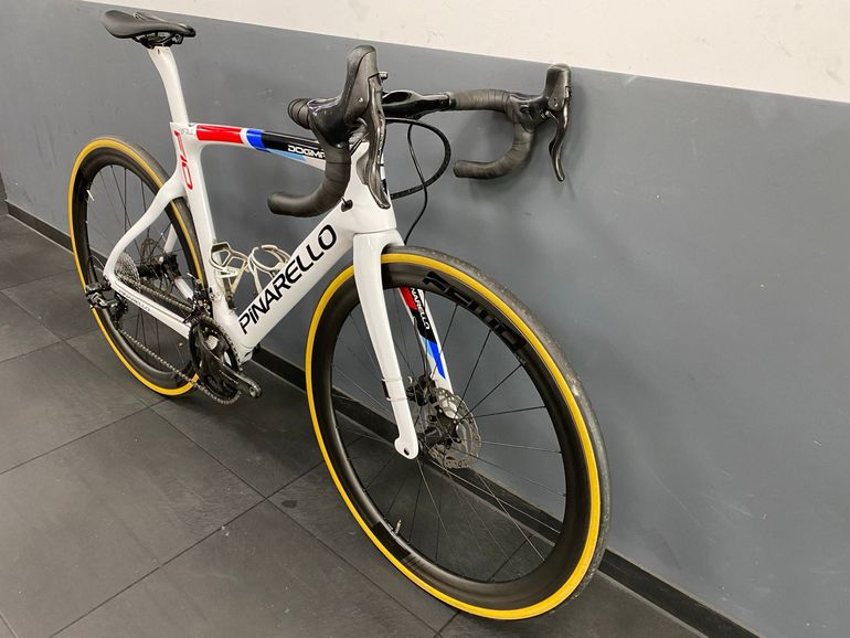 Used Pinarello DOGMA F10 2020 Road & Gravel, White — image 4 of 10