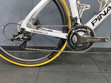 Used Pinarello DOGMA F10 2020 Road & Gravel, White — image 3 of 10