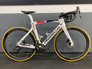 Used Pinarello DOGMA F10 2020 Road & Gravel, White — image 1 of 10