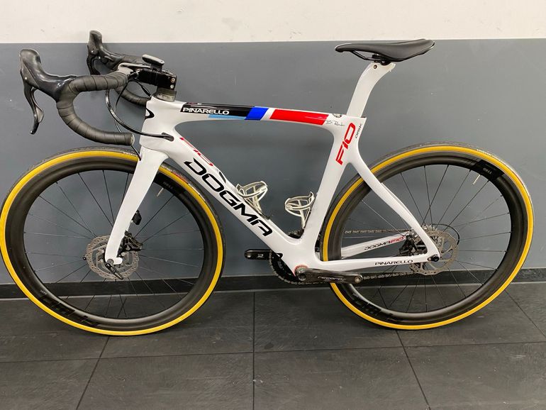 Used Pinarello DOGMA F10 2020 Road & Gravel, White — image 2 of 10
