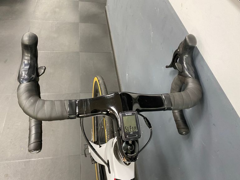 Used Pinarello DOGMA F10 2020 Road & Gravel, White — image 10 of 10