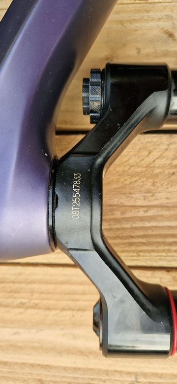 Used Transition Spire Carbon 2022 Mountainbike, Purple — image 7 of 8