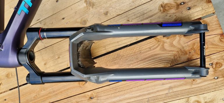 Used Transition Spire Carbon 2022 Mountainbike, Purple — image 8 of 8