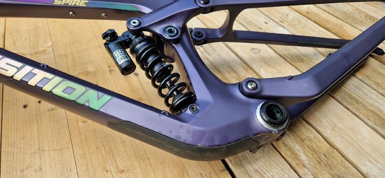 Used Transition Spire Carbon 2022 Mountainbike, Purple — image 3 of 8