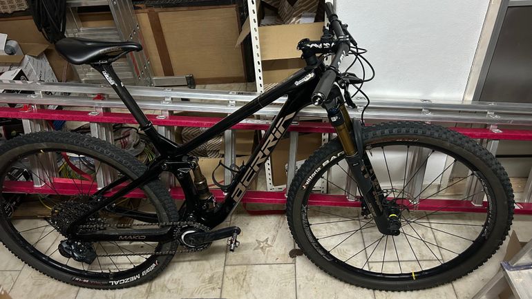 Used Berria Mako BR 2022 2022 Mountainbike, Black — image 1 of 4
