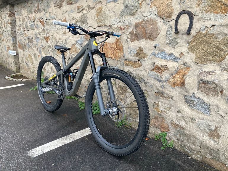 Used Pivot Firebird SRAM GX Eagle 2023 Mountainbike, Light Gray — image 7 of 7