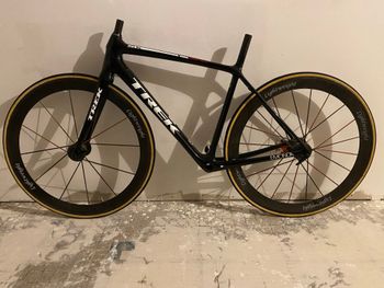 Used Trek SL 2018 Road & Gravel, Black — image 2 of 6