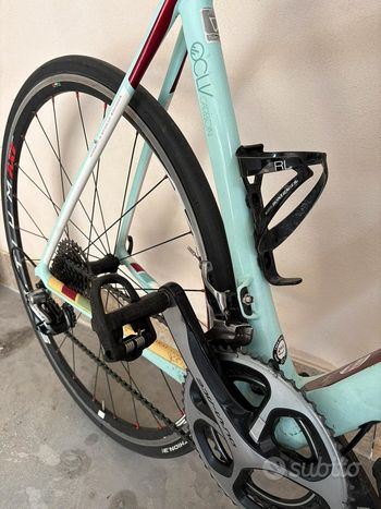 Used Trek Madone 2015 Road & Gravel, Green — image 3 of 4