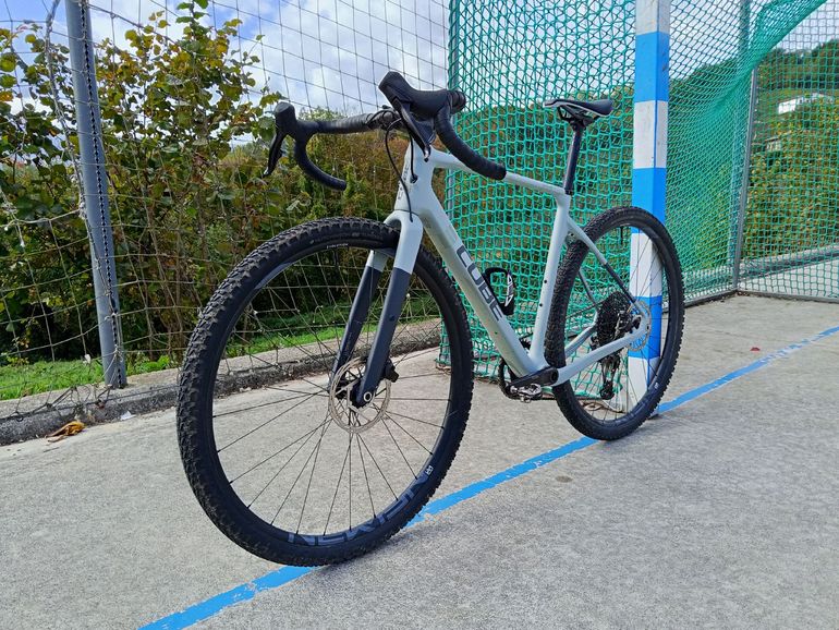 Gebrauchtes CUBE NUROAD C:62 SL 2023 2023 Road & Gravel, Hellgrau — Bild 5 von 12