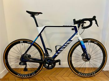 Used Canyon Inflite CF SLX 9 Team 2021 2021 Road & Gravel