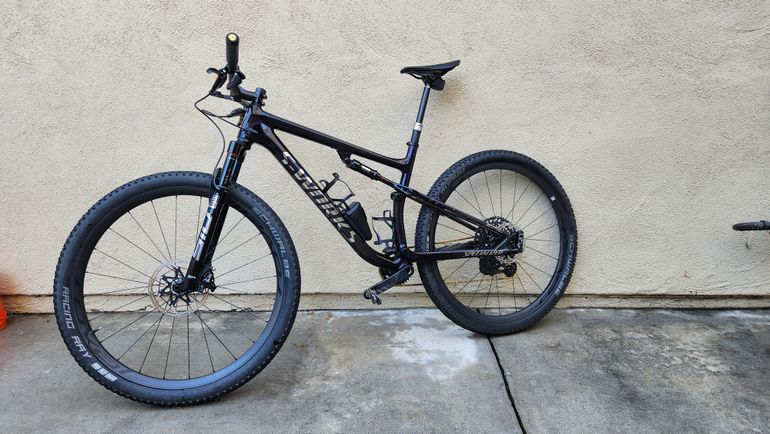Used Specialized S-Works Epic 2024 2024 Mountainbike, Purple, 29 — image 2 of 6