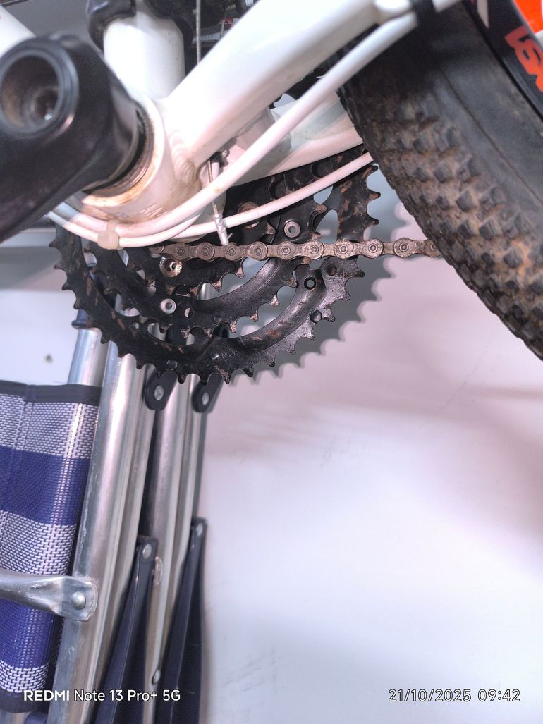 Used Mondraker No Sé Qué Modelo Es 2013 Mountainbike, White — image 3 of 5
