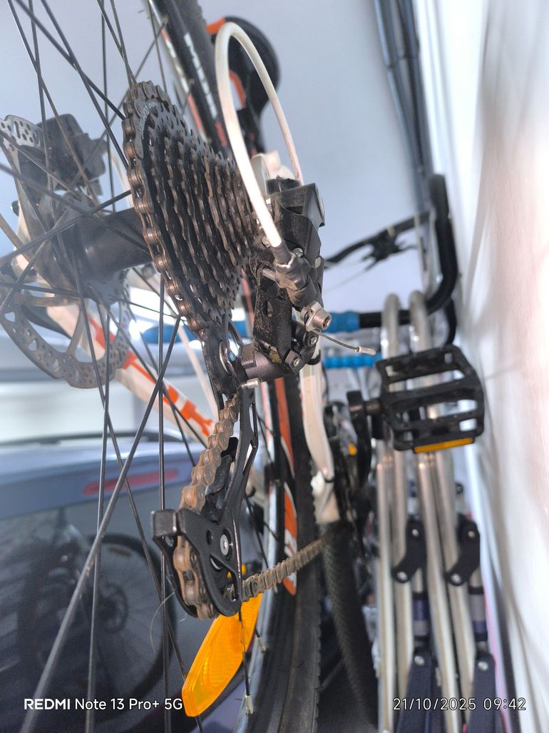 Used Mondraker No Sé Qué Modelo Es 2013 Mountainbike, White — image 4 of 5