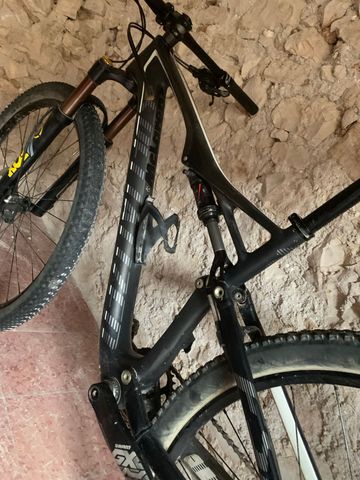 Used Specialized Epic FSR Comp Carbon World Cup 2017 2017 Mountainbike, Black, 29 — image 7 of 15