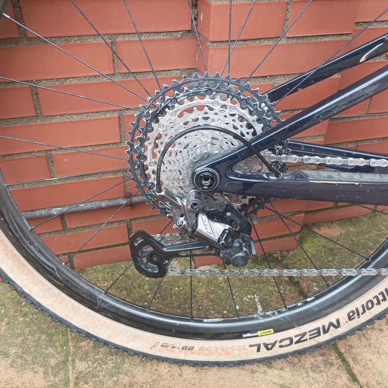 Used Orbea Oiz MPRO 2021 Mountainbike, Blue — image 5 of 7