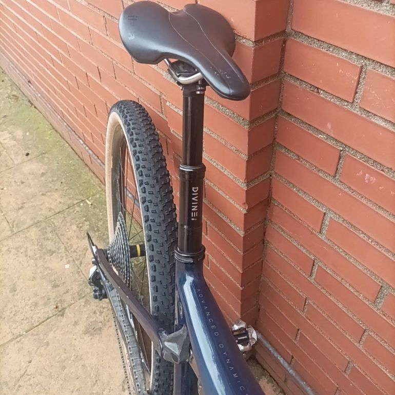 Used Orbea Oiz MPRO 2021 Mountainbike, Blue — image 3 of 7