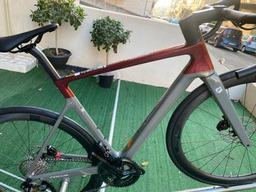 Used Focus IZALCO MAX 8.9 2024 2024 Road & Gravel, Red — image 5 of 5