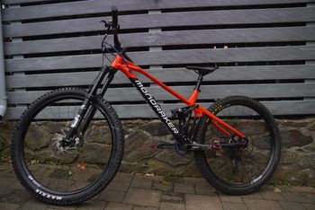 Used Mondraker FOXY R 2022 2022 Mountainbike, Red, 29 — image 4 of 9