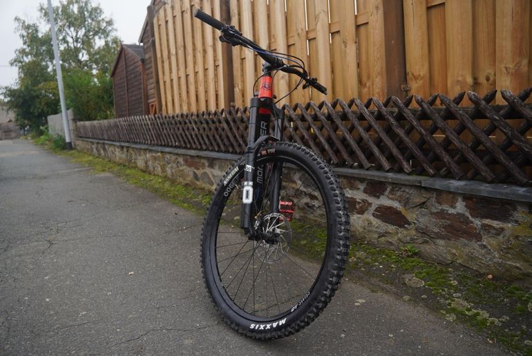 Used Mondraker FOXY R 2022 2022 Mountainbike, Red, 29 — image 5 of 9
