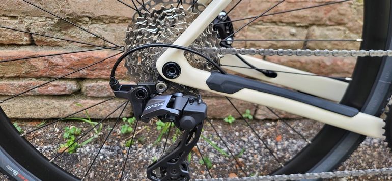 Used Orbea TERRA M20TEAM 2024 2024 Road & Gravel, White — image 3 of 10
