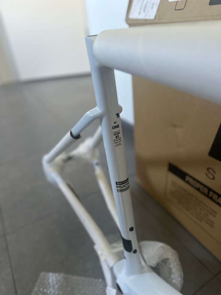 Used BMC KAIUS ONE 2023 Road & Gravel, White — image 4 of 4