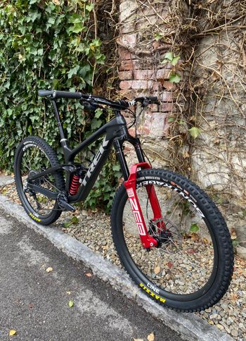 Used Trek Slash SRAM X01 Eagle 2023 Mountainbike, Black — image 3 of 6
