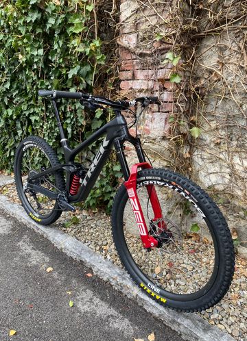 Used Trek Slash SRAM X01 Eagle 2023 Mountainbike, Black — image 3 of 6