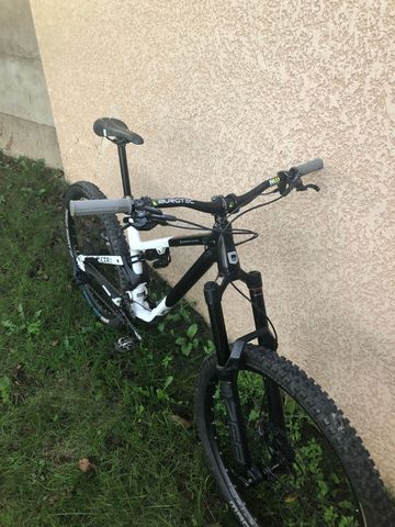 Used Commencal Meta AM 29 2021 Mountainbike, White — image 4 of 5