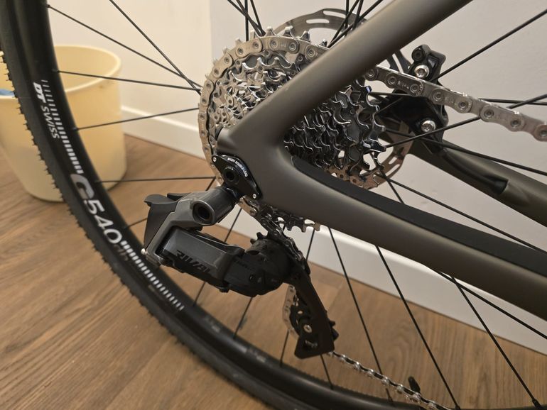 Used Cannondale SuperSix EVO SE 2024 2024 Road & Gravel, Light Gray — image 5 of 7