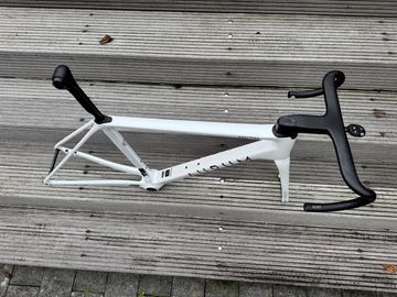 Used Aurum Magma V1 2022 Road & Gravel, White — image 2 of 17