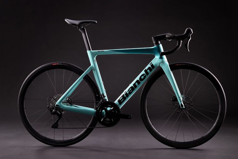 Used Bianchi Oltre Race 105 2025 Road & Gravel, Green — image 2 of 3