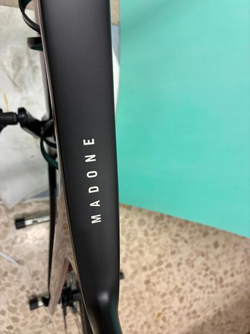 Trek Madone SLR 6 Gen 7 2023 2023 Road & Gravel usato