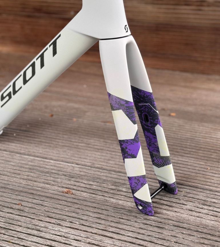 Used Scott Foil RC Pro HMX 2025 Road & Gravel, White — image 2 of 3