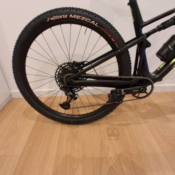 Used BMC Fourstroke FOUR 2024 2024 Mountainbike, Black, 29 — image 3 of 6