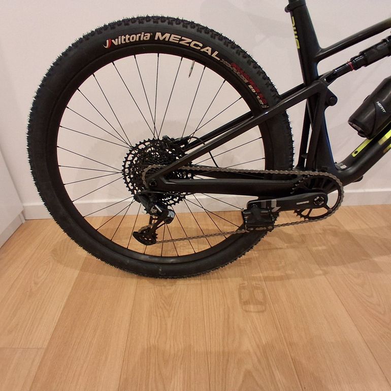 Used BMC Fourstroke FOUR 2024 2024 Mountainbike, Black, 29 — image 3 of 6