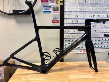 Used Orbea OMR 2023 Road & Gravel