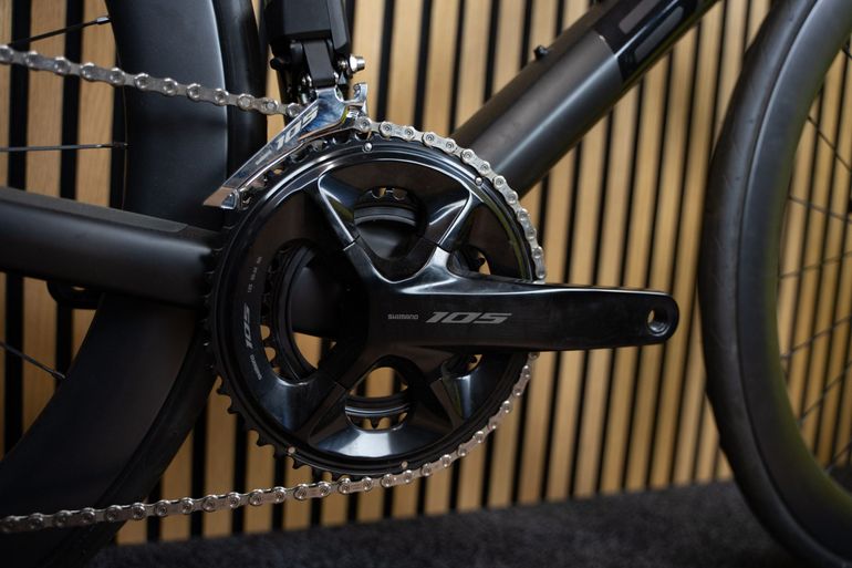 Used BMC Teammachine Shimano 105 Di2 2024 Road & Gravel, Black — image 5 of 6