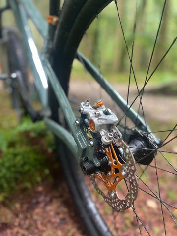 Gebrauchtes Commencal Absolut Custom Build 2025 Mountainbike, Grün — Bild 3 von 5